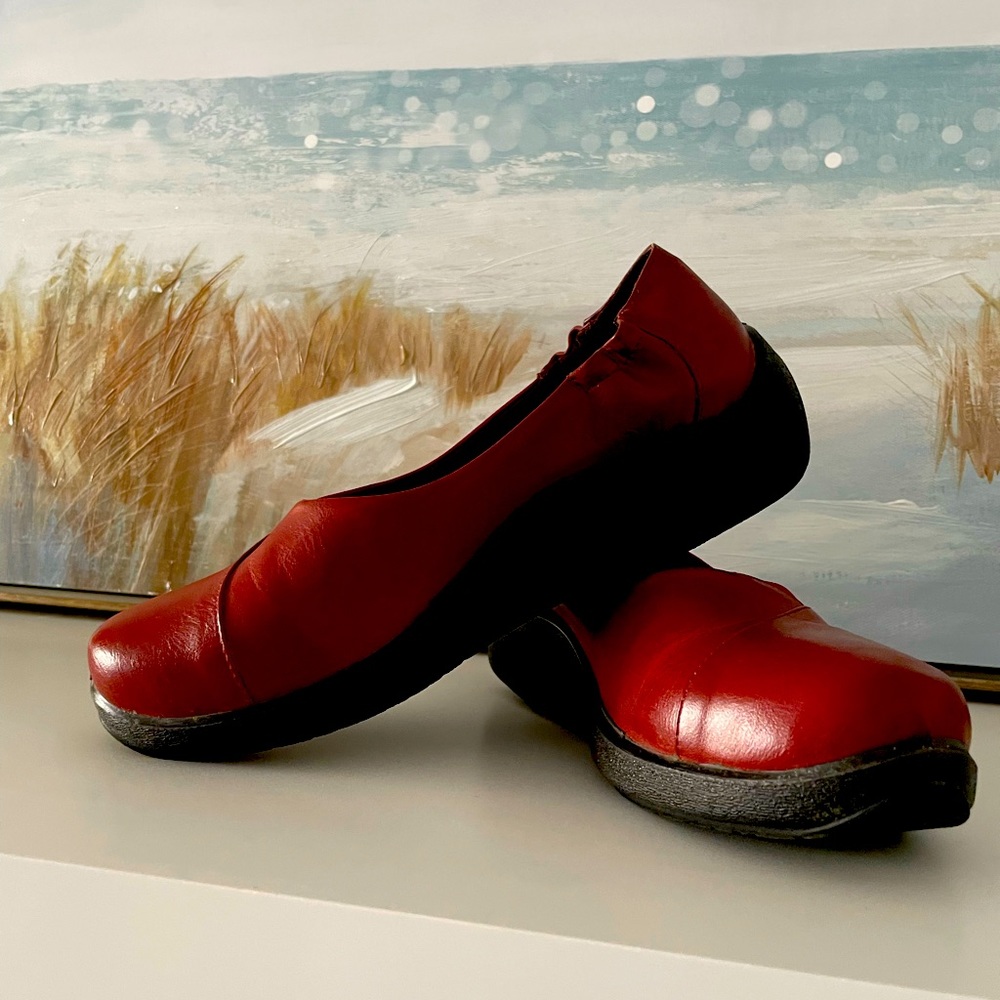 Patrizia by Spring Step Flats - Picture 2 of 7